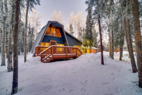 Studio Steps to Kenai River with Fire Pit!